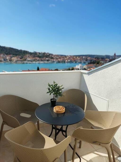 Bird View Apartment Carlissima Трогир Экстерьер фото